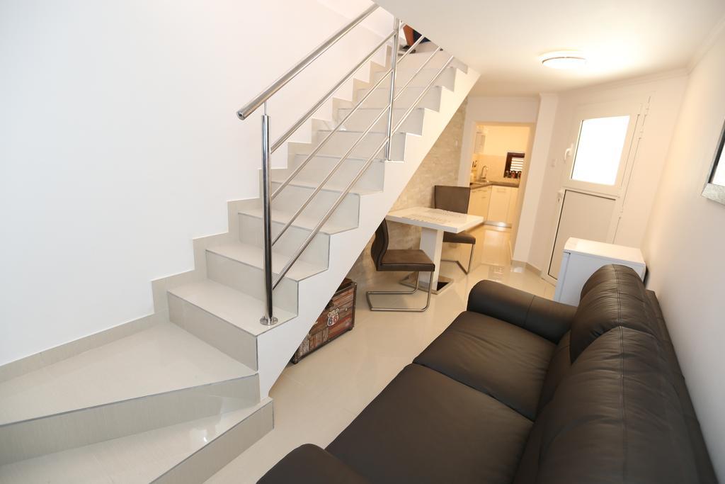 Apartment Porto With Terrace Baška Pokoj fotografie