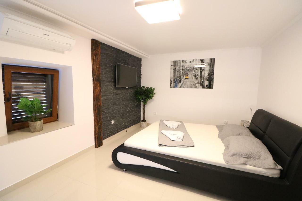 Apartment Porto With Terrace Baška Exteriér fotografie