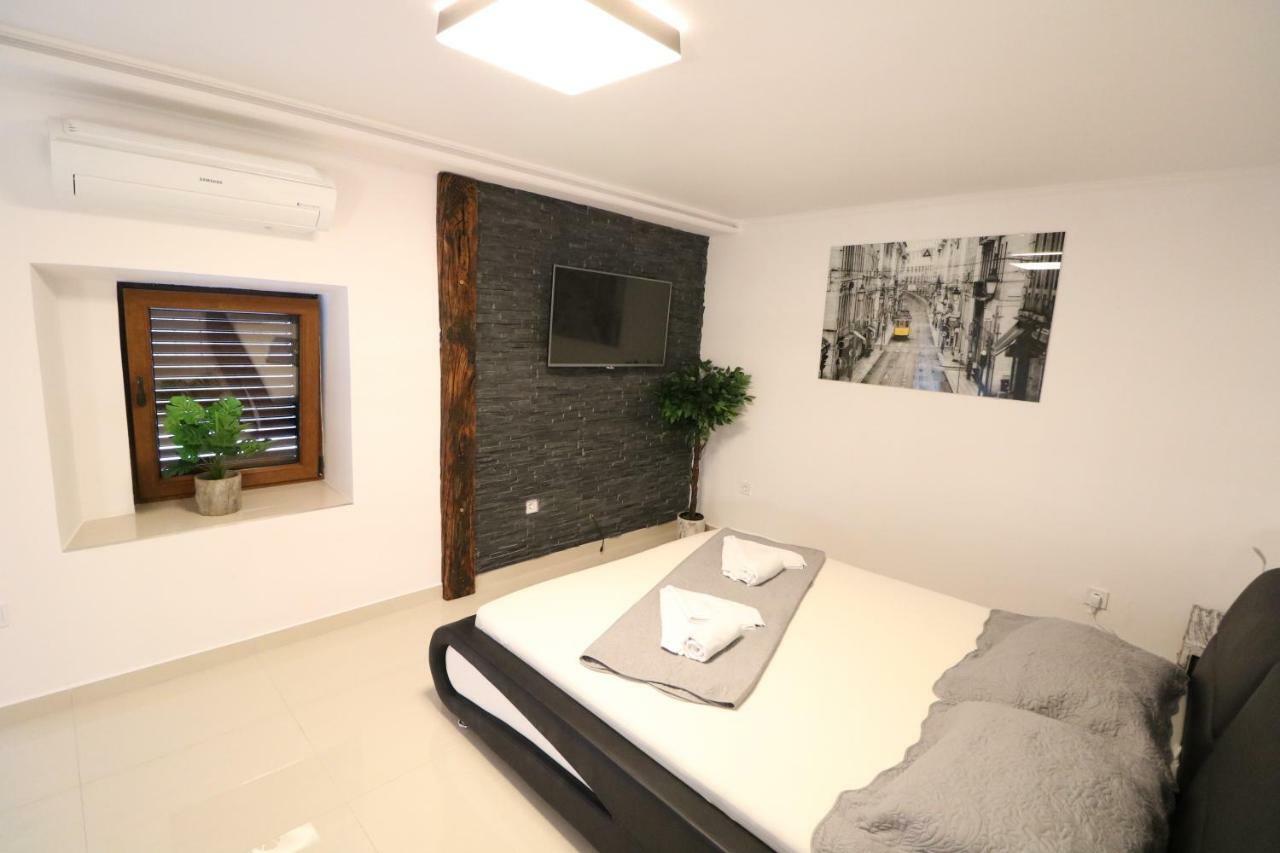 Apartment Porto With Terrace Baška Exteriér fotografie